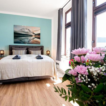Sweethome - Zentral - Kueche & Parkplatz, Wifi Halle  Exterior foto