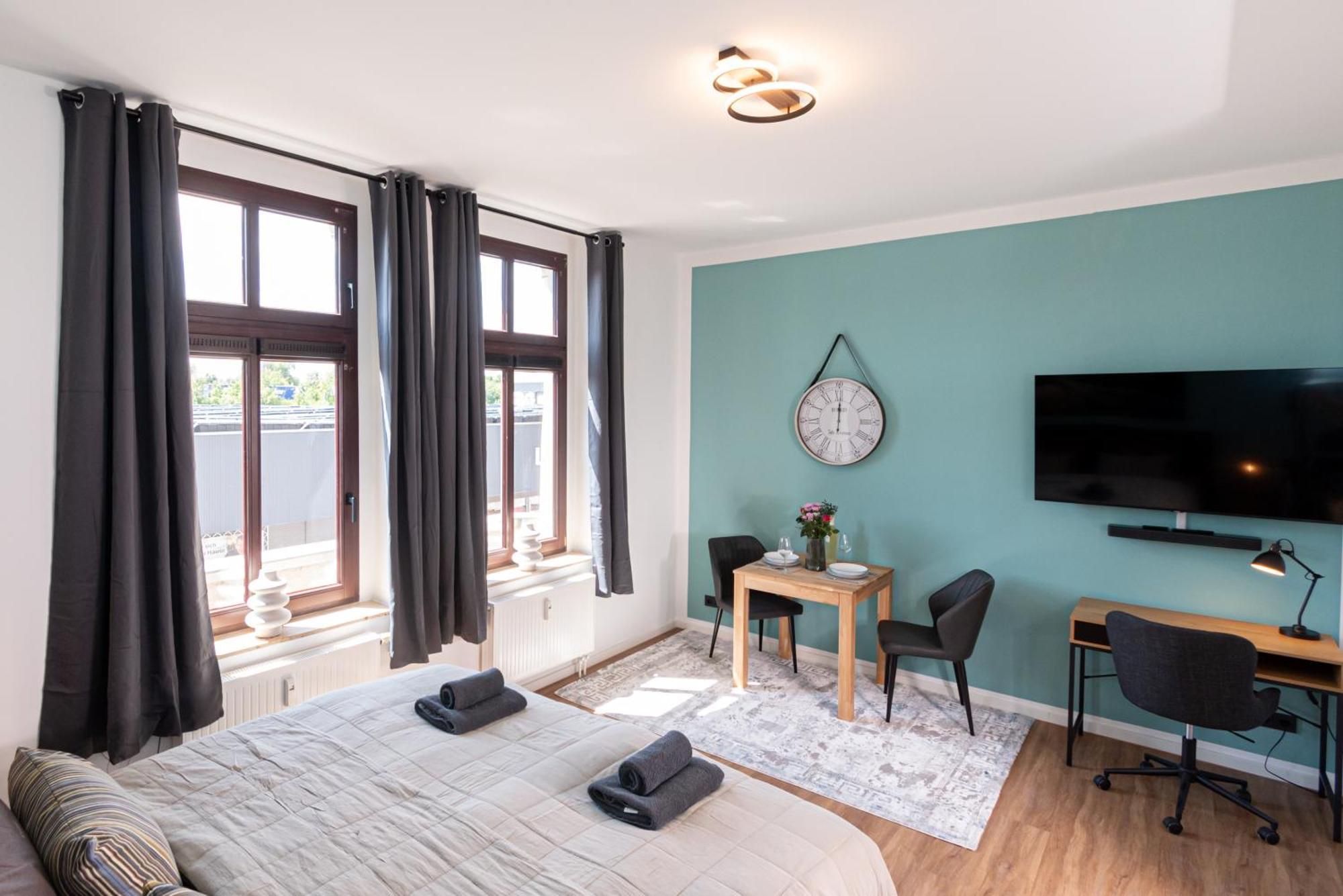 Sweethome - Zentral - Kueche & Parkplatz, Wifi Halle  Exterior foto